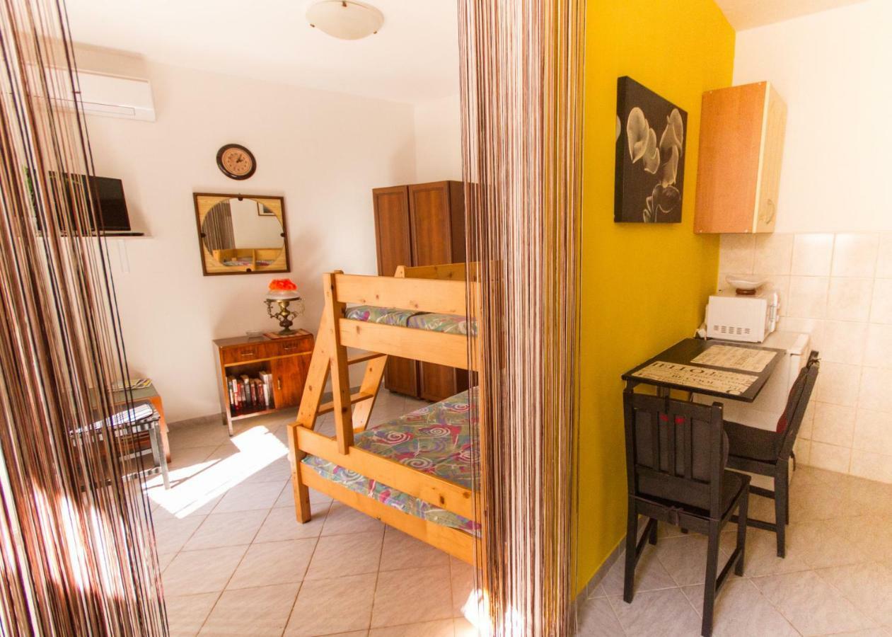 Apartman Punta Vilma Appartement Pula Buitenkant foto